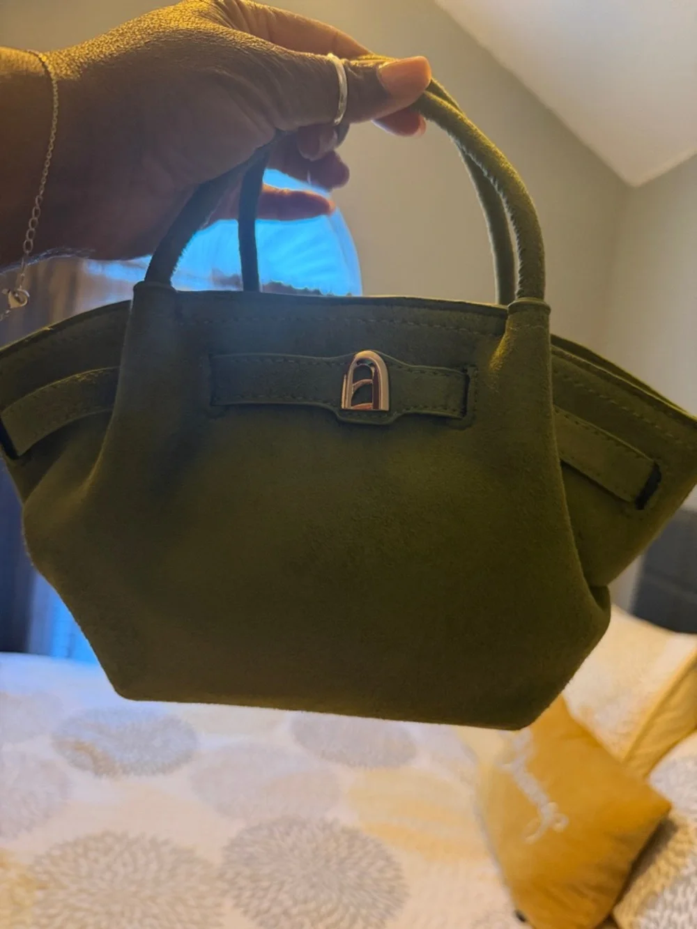 New Olive Green Mini Faux Suede Top-Handle Bucket Bag W/ strap - Picture 5 of 9
